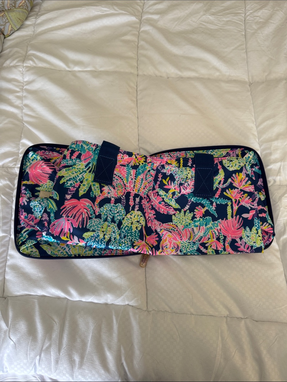 Lilly Pulitzer Getaway Packable Tote - Picture 5 of 6